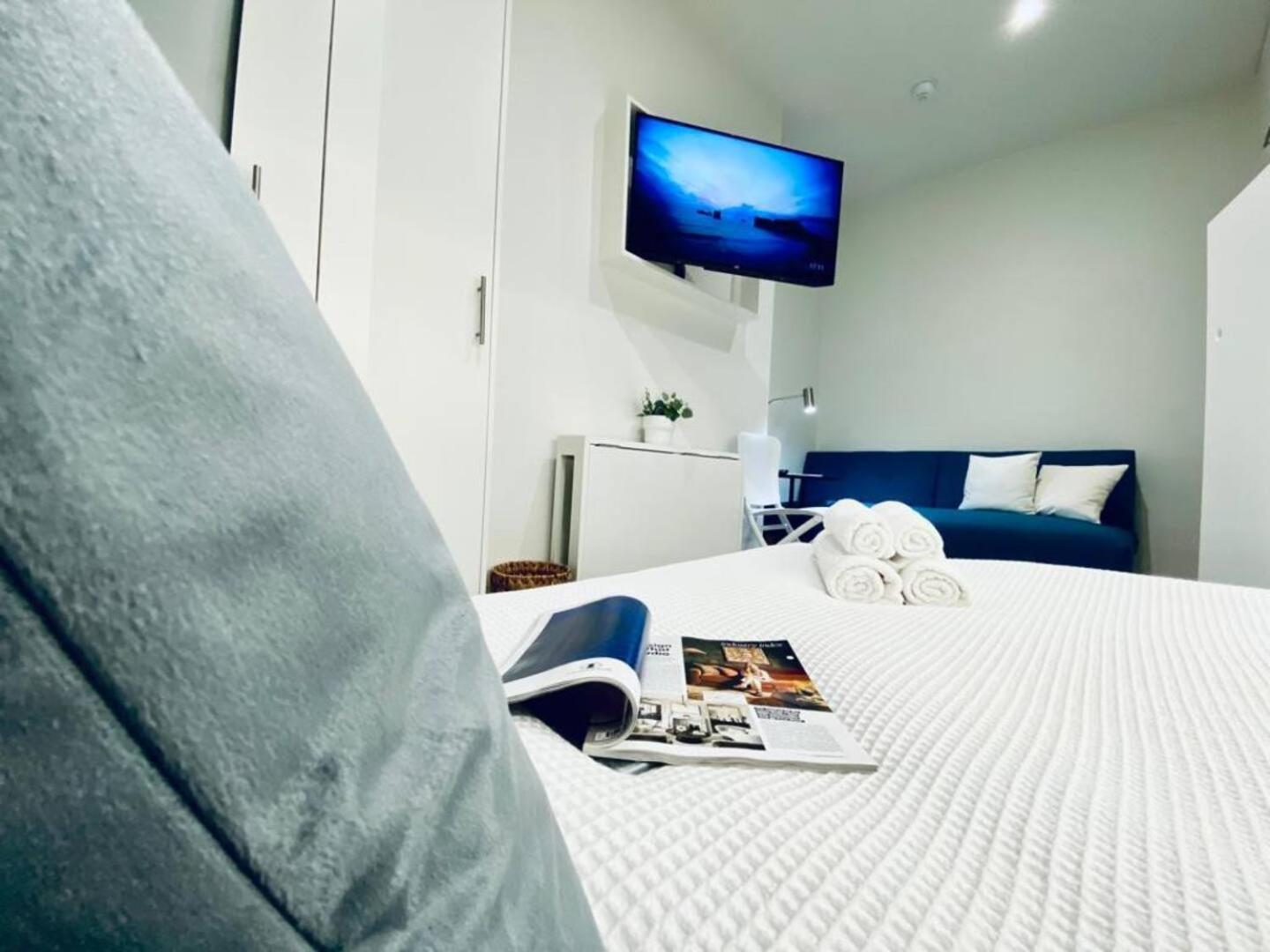 Apt 08 Beachside Beauty Central Studio Steps From Cafes 布赖顿 外观 照片