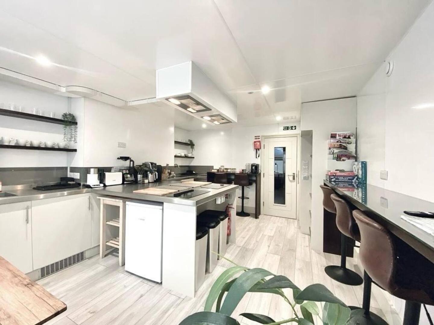 Apt 08 Beachside Beauty Central Studio Steps From Cafes 布赖顿 外观 照片