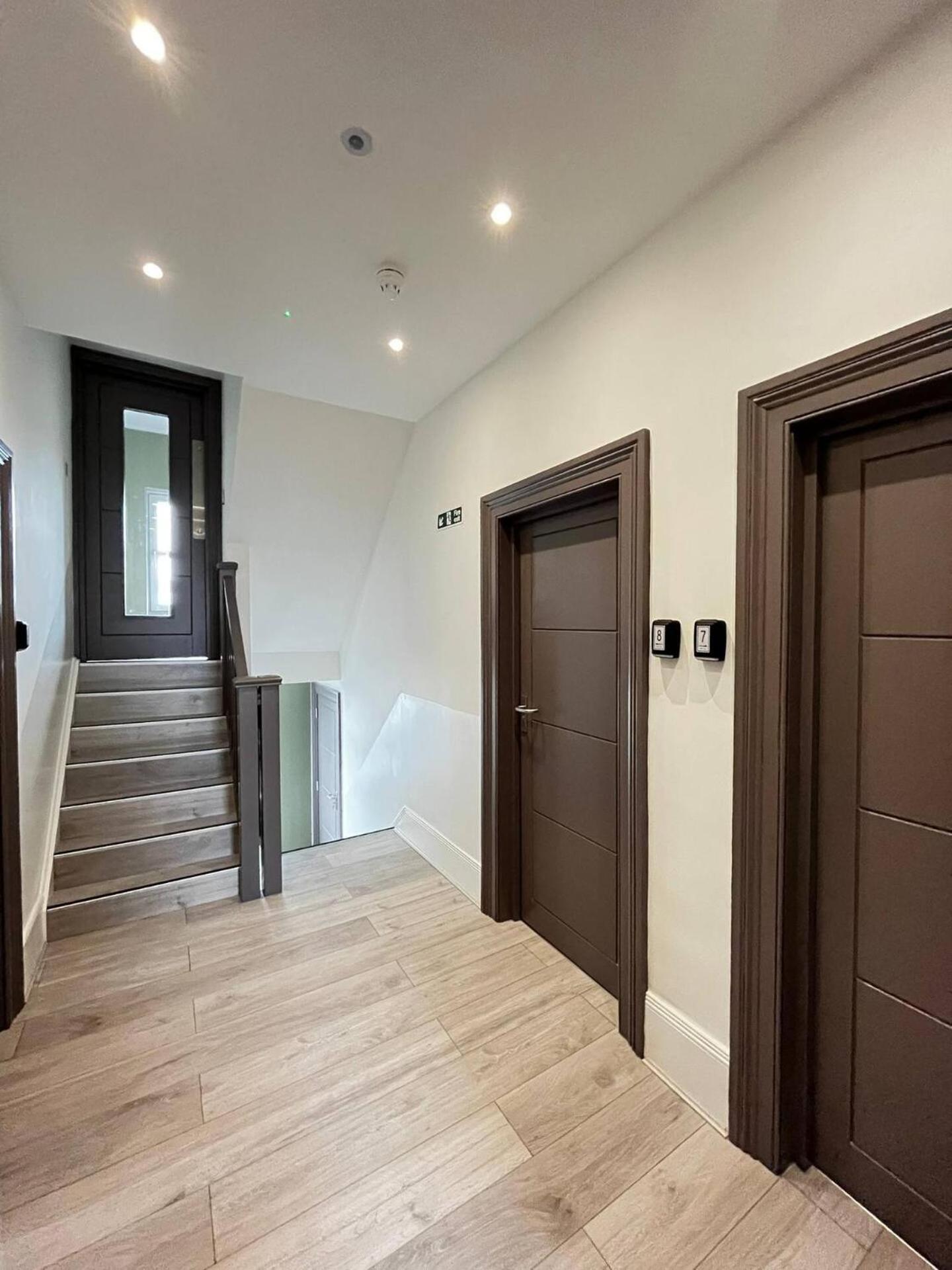 Apt 08 Beachside Beauty Central Studio Steps From Cafes 布赖顿 外观 照片